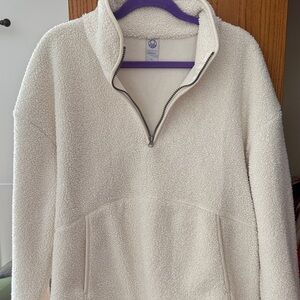 Te Verde Cozy Cream Sherpa Pullover